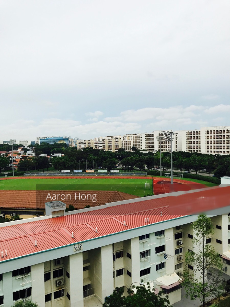 Hougang Avenue 8 thumbnail photo